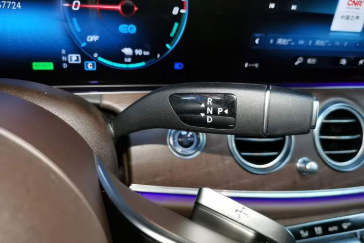Used Mercedes-Benz E-Class New Energy 2022 Facelift E 350 e L Plug-in Hybrid Sedan Gear Lever