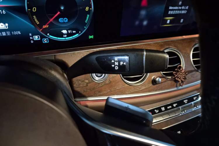 Used Mercedes-Benz E-Class New Energy 2022 Restyled E 350 e L Plug-in Hybrid Sedan Gear Lever