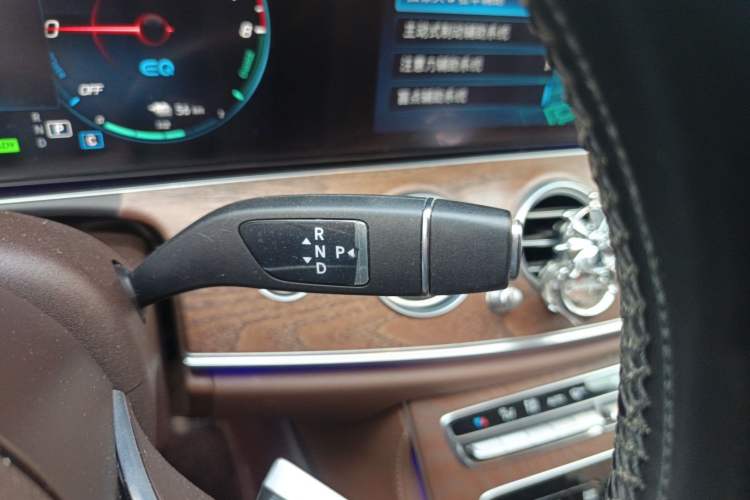 Used Mercedes-Benz E-Class New Energy 2022 Restyled E 350 e L Plug-in Hybrid Sedan Gear Lever