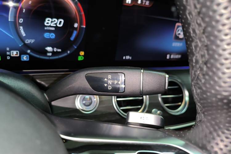 Used Mercedes-Benz E-Class New Energy 2022 E 350 e L Plug-in Hybrid Sports Sedan Gear Lever