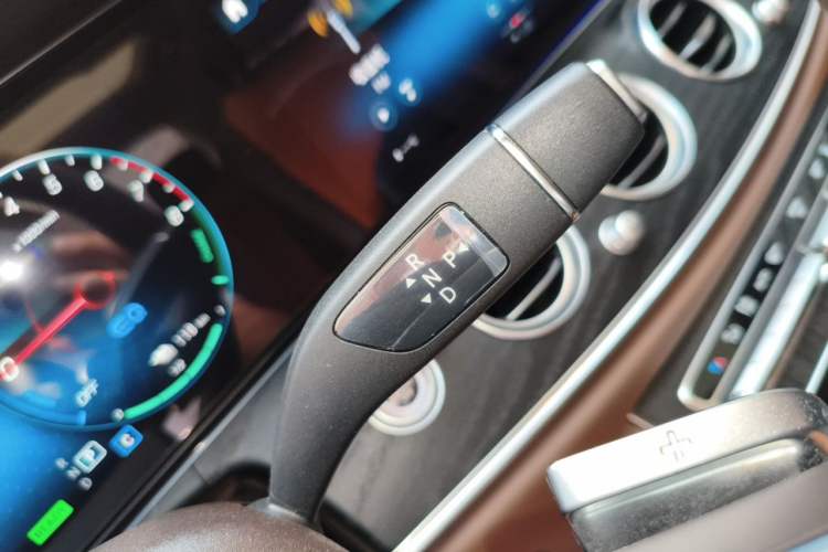 Used Mercedes-Benz E-Class New Energy 2022 E 350 e L Plug-in Hybrid Sedan Gear Lever