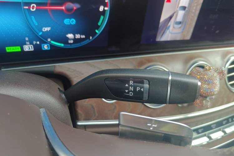 Used Mercedes-Benz E-Class New Energy 2022 Facelift E 350 e L Plug-in Hybrid Sedan Gear Lever