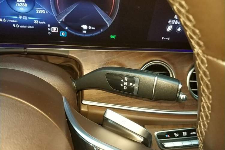 Used Mercedes-Benz E-Class New Energy 2022 Restyled E 350 e L Plug-in Hybrid Sedan Gear Lever