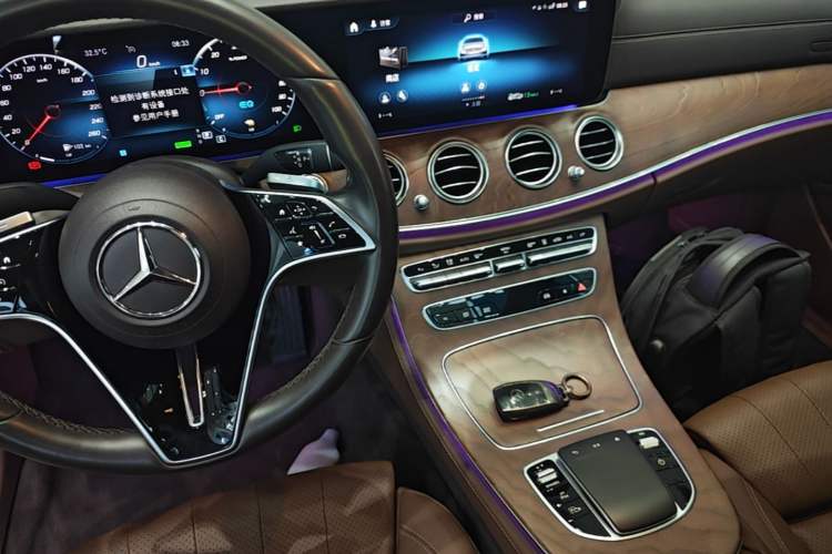 Used Mercedes-Benz E-Class New Energy 2022 Second Facelift E 350 e L Plug-in Hybrid Sedan Gear Lever