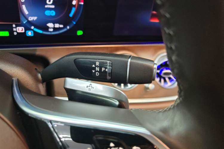 Used Mercedes-Benz E-Class New Energy 2022 Facelift E 350 e L Plug-in Hybrid Sedan Gear Lever