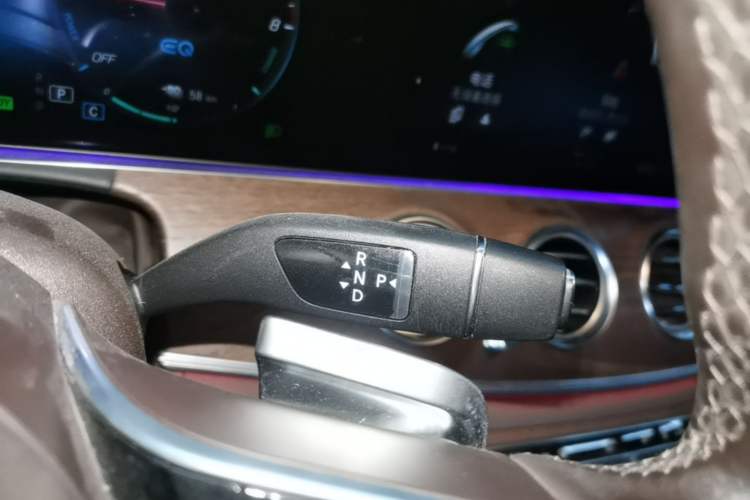 Used Mercedes-Benz E-Class New Energy 2022 Second Facelift E 350 e L Plug-in Hybrid Sedan Gear Lever