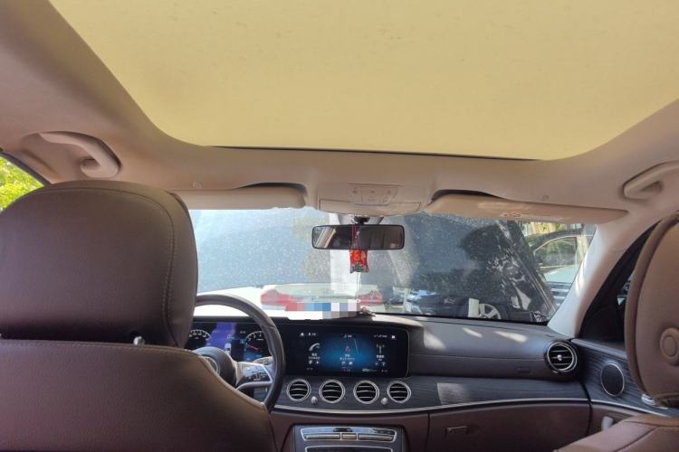 Used Mercedes-Benz E-Class New Energy 2022 Facelift E 350 e L Plug-in Hybrid Sedan Headliner