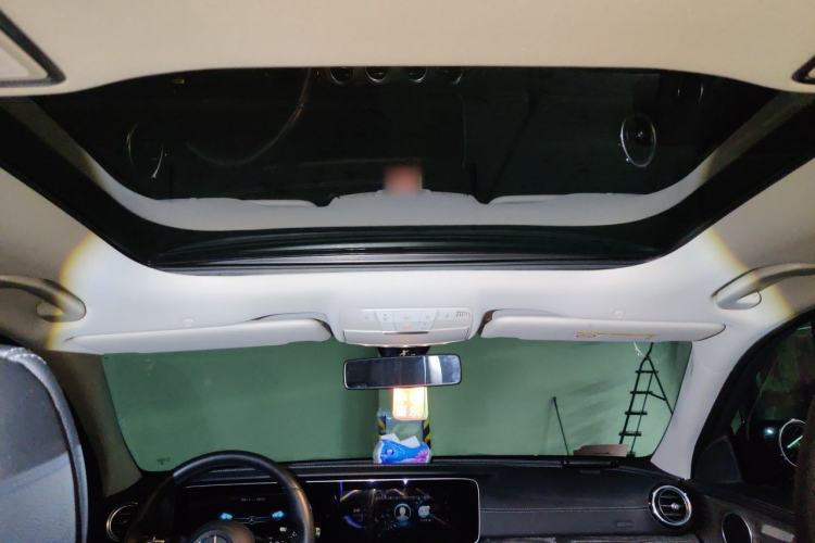 Used Mercedes-Benz E-Class New Energy 2022 E 350 e L Plug-in Hybrid Sports Sedan Headliner