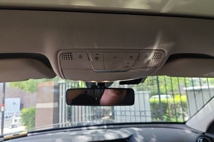 Used Mercedes-Benz E-Class New Energy 2022 Restyled E 350 e L Plug-in Hybrid Sports Sedan Headliner