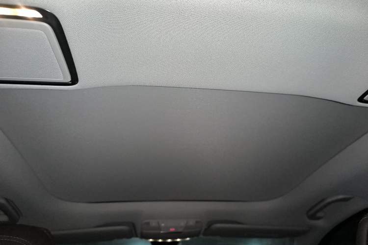 Used Mercedes-Benz E-Class New Energy 2022 Second Facelift E 350 e L Plug-in Hybrid Sedan Headliner