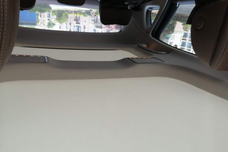 Used Mercedes-Benz E-Class New Energy 2022 Second Facelift E 350 e L Plug-in Hybrid Sedan Headliner