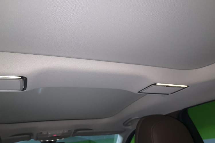Used Mercedes-Benz E-Class New Energy 2022 Second Facelift E 350 e L Plug-in Hybrid Sedan Headliner