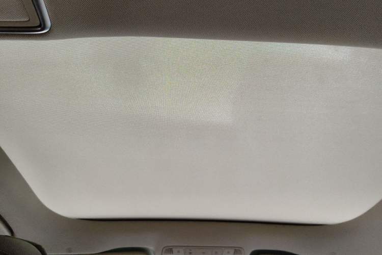 Used Mercedes-Benz E-Class New Energy 2022 Second Facelift E 350 e L Plug-in Hybrid Sedan Headliner