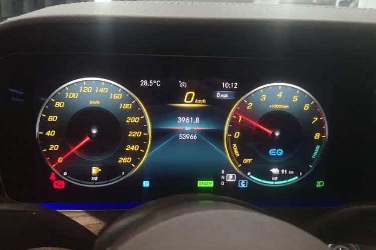 Used Mercedes-Benz E-Class New Energy 2022 Second Facelift E 350 e L Plug-in Hybrid Sedan Instrument Cluster