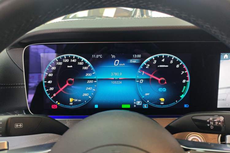 Used Mercedes-Benz E-Class New Energy 2022 Restyled E 350 e L Plug-in Hybrid Sports Sedan Instrument Cluster
