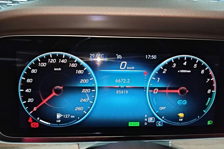 Used Mercedes-Benz E-Class New Energy 2022 Second Facelift E 350 e L Plug-in Hybrid Sedan Instrument Cluster