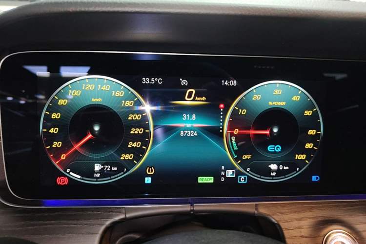 Used Mercedes-Benz E-Class New Energy 2022 E 350 e L Plug-in Hybrid Sports Sedan Instrument Cluster