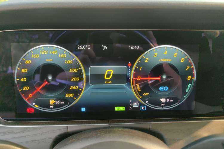 Used Mercedes-Benz E-Class New Energy 2022 Second Facelift E 350 e L Plug-in Hybrid Sports Sedan Instrument Cluster