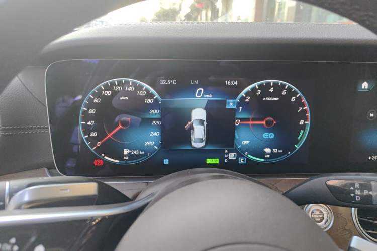 Used Mercedes-Benz E-Class New Energy 2022 Second Facelift E 350 e L Plug-in Hybrid Sports Sedan Instrument Cluster