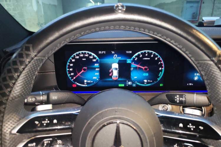 Used Mercedes-Benz E-Class New Energy 2022 Restyled E 350 e L Plug-in Hybrid Sports Sedan Instrument Cluster