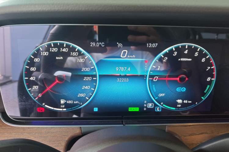 Used Mercedes-Benz E-Class New Energy 2022 Facelift E 350 e L Plug-in Hybrid Sedan Instrument Cluster