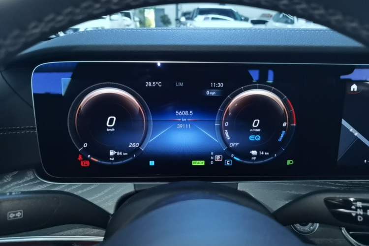 Used Mercedes-Benz E-Class New Energy 2022 Restyled E 350 e L Plug-in Hybrid Sports Sedan Instrument Cluster