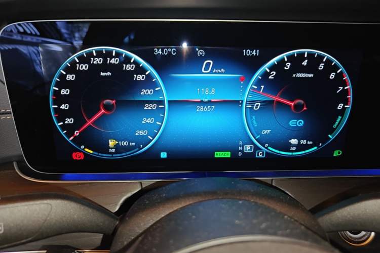 Used Mercedes-Benz E-Class New Energy 2022 Facelift E 350 e L Plug-in Hybrid Sedan Instrument Cluster