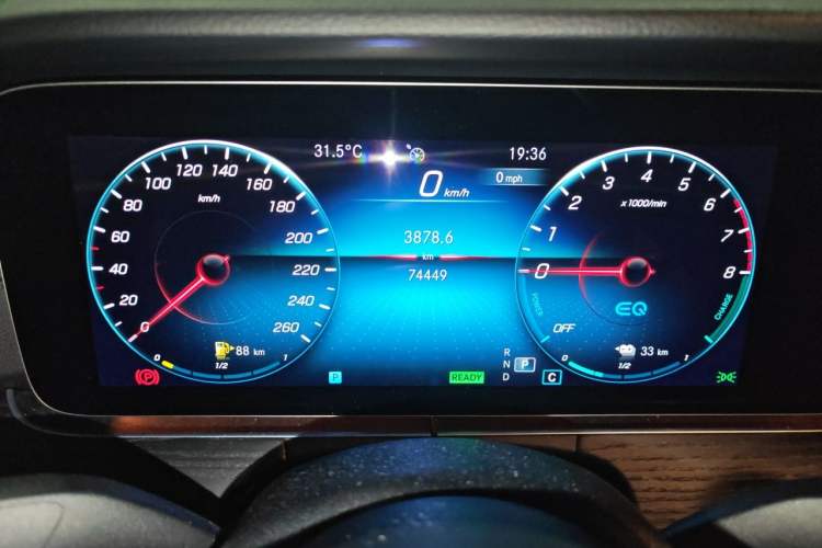 Used Mercedes-Benz E-Class New Energy 2022 Restyled E 350 e L Plug-in Hybrid Sports Sedan Instrument Cluster