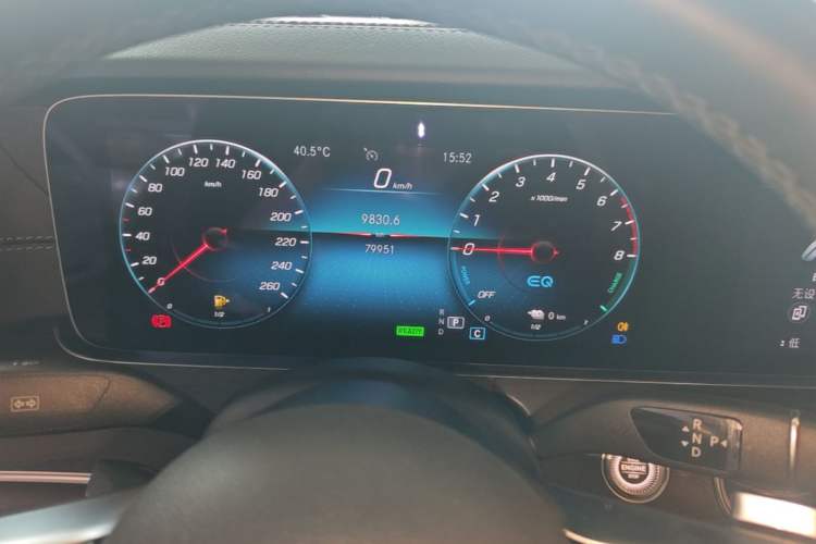Used Mercedes-Benz E-Class New Energy 2022 Second Facelift E 350 e L Plug-in Hybrid Sports Sedan Instrument Cluster