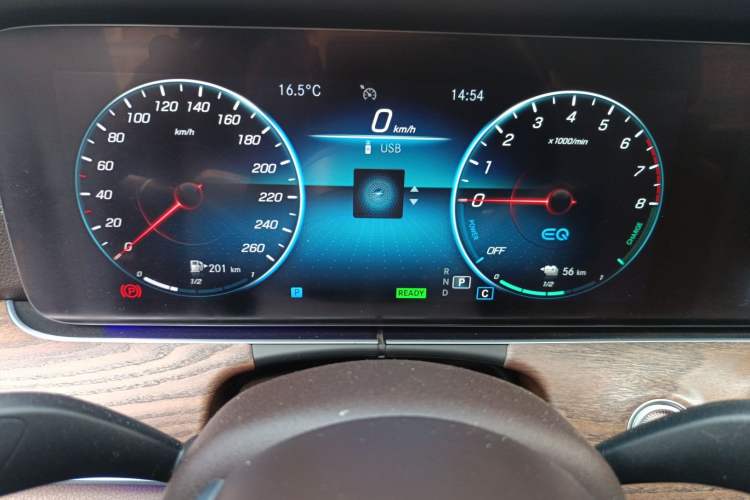 Used Mercedes-Benz E-Class New Energy 2022 Restyled E 350 e L Plug-in Hybrid Sedan Instrument Cluster
