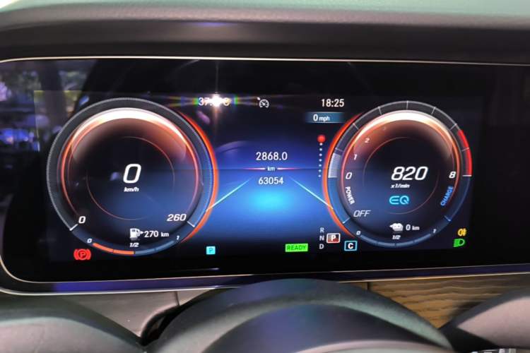 Used Mercedes-Benz E-Class New Energy 2022 E 350 e L Plug-in Hybrid Sports Sedan Instrument Cluster