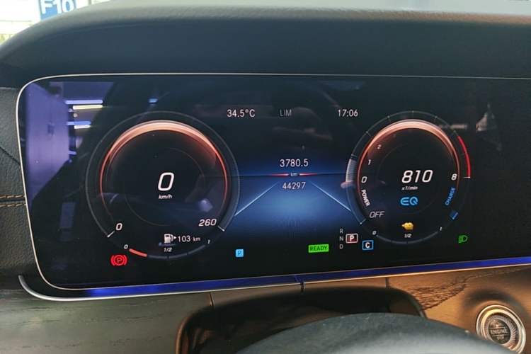 Used Mercedes-Benz E-Class New Energy 2022 Restyled E 350 e L Plug-in Hybrid Sports Sedan Instrument Cluster