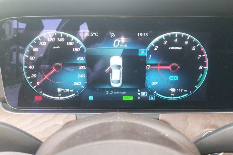 Used Mercedes-Benz E-Class New Energy 2022 Second Facelift E 350 e L Plug-in Hybrid Sedan Instrument Cluster