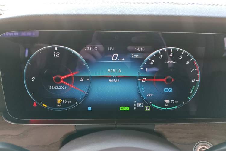 Used Mercedes-Benz E-Class New Energy 2022 Facelift E 350 e L Plug-in Hybrid Sedan Instrument Cluster