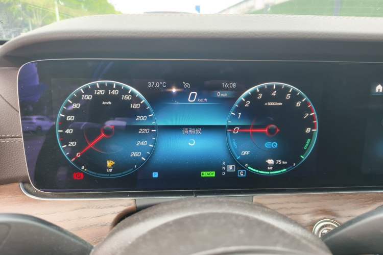 Used Mercedes-Benz E-Class New Energy 2022 Second Facelift E 350 e L Plug-in Hybrid Sedan Instrument Cluster