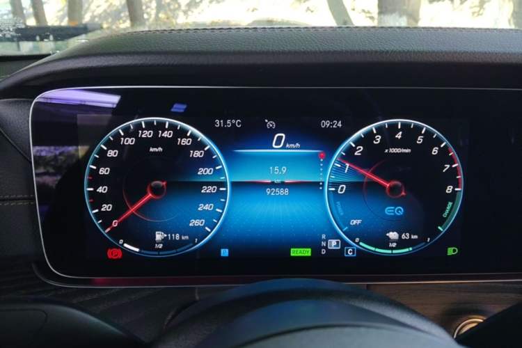 Used Mercedes-Benz E-Class New Energy 2022 Second Facelift E 350 e L Plug-in Hybrid Sports Sedan Instrument Cluster