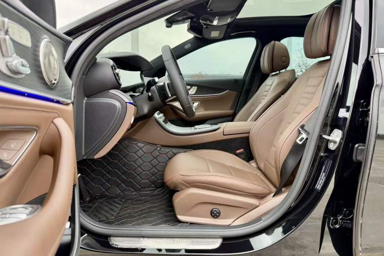 Used Mercedes-Benz E-Class New Energy 2022 Facelift E 350 e L Plug-in Hybrid Sedan Interior 1