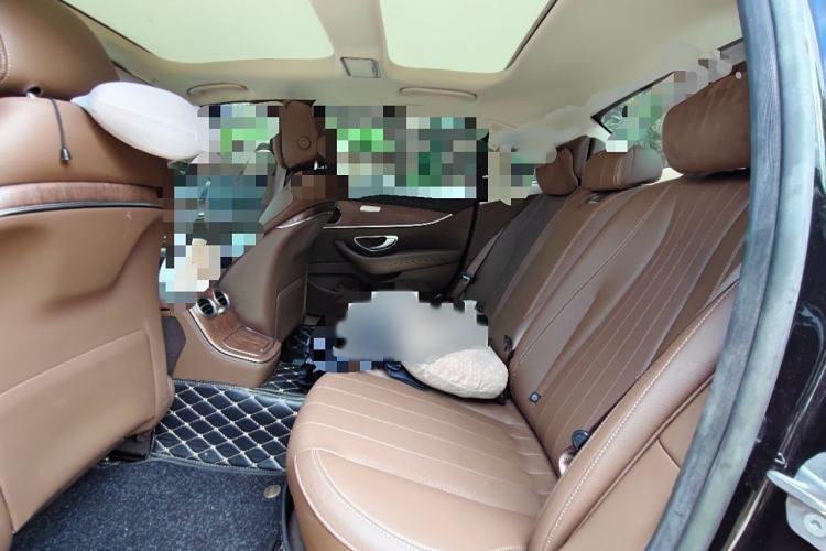 Used Mercedes-Benz E-Class New Energy 2022 Facelift E 350 e L Plug-in Hybrid Sedan Interior 4