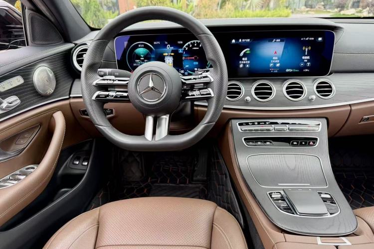 Used Mercedes-Benz E-Class New Energy 2022 Facelift E 350 e L Plug-in Hybrid Sedan Interior 4