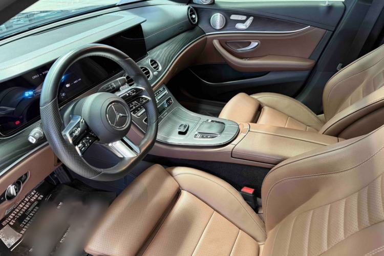 Used Mercedes-Benz E-Class New Energy 2022 Second Facelift E 350 e L Plug-in Hybrid Sports Sedan Interior 4