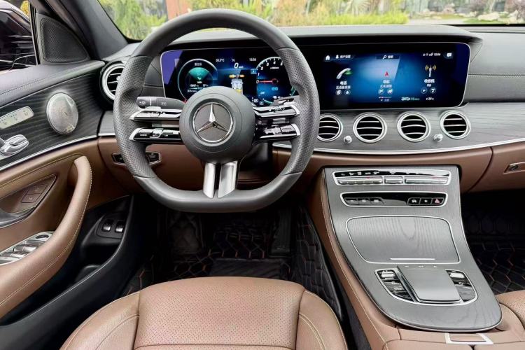 Used Mercedes-Benz E-Class New Energy 2022 Facelift E 350 e L Plug-in Hybrid Sedan Interior 5