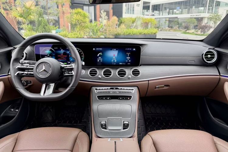 Used Mercedes-Benz E-Class New Energy 2022 Facelift E 350 e L Plug-in Hybrid Sedan Interior 6