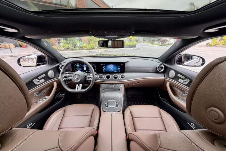 Used Mercedes-Benz E-Class New Energy 2022 Facelift E 350 e L Plug-in Hybrid Sedan Interior 7