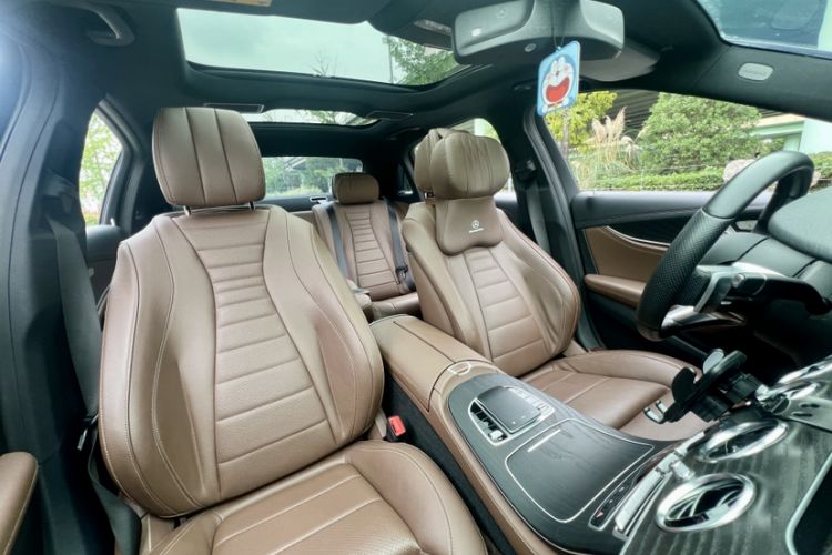 Used Mercedes-Benz E-Class New Energy 2022 Second Facelift E 350 e L Plug-in Hybrid Sedan Interior 7