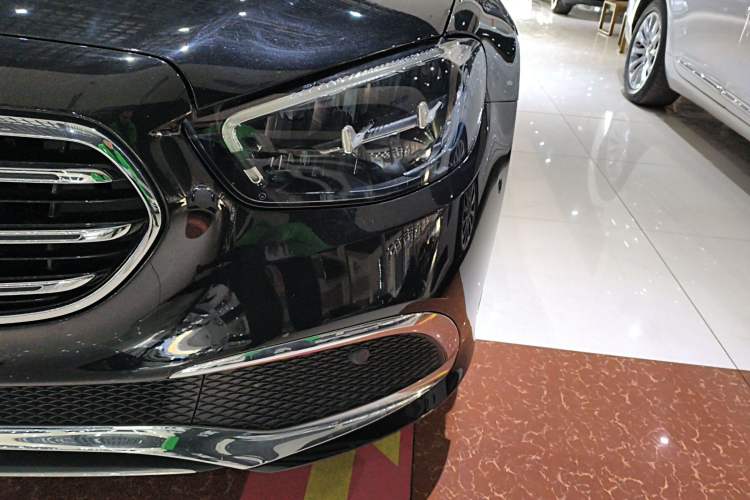 Used Mercedes-Benz E-Class New Energy 2022 Restyled E 350 e L Plug-in Hybrid Sedan Left Front Headlight