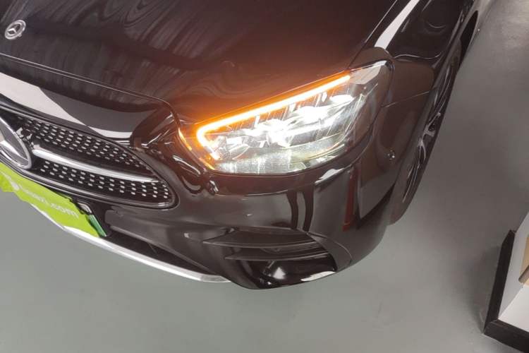 Used Mercedes-Benz E-Class New Energy 2022 E 350 e L Plug-in Hybrid Sports Sedan Left Front Headlight