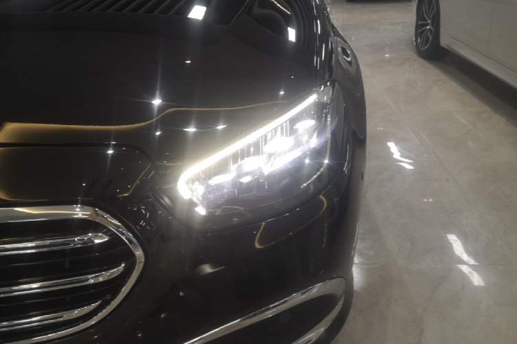 Used Mercedes-Benz E-Class New Energy 2022 E 350 e L Plug-in Hybrid Sedan Left Front Headlight
