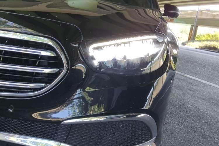 Used Mercedes-Benz E-Class New Energy 2022 Second Facelift E 350 e L Plug-in Hybrid Sports Sedan Left Front Headlight