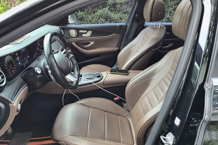 Used Mercedes-Benz E-Class New Energy 2022 E 350 e L Plug-in Hybrid Sports Sedan Left Front Seat