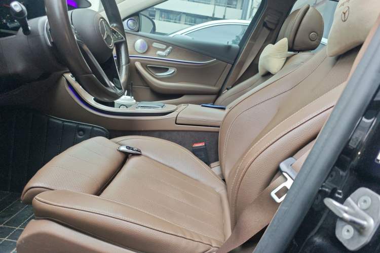 Used Mercedes-Benz E-Class New Energy 2022 Restyled E 350 e L Plug-in Hybrid Sports Sedan Left Front Seat